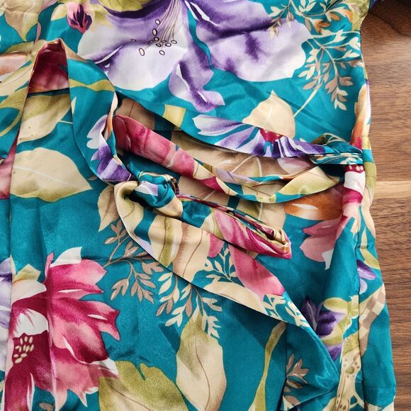 California Dynasty Vintage Floral Satin Robe Medium Boudoir Kimono Short Length - Picture 11 of 12